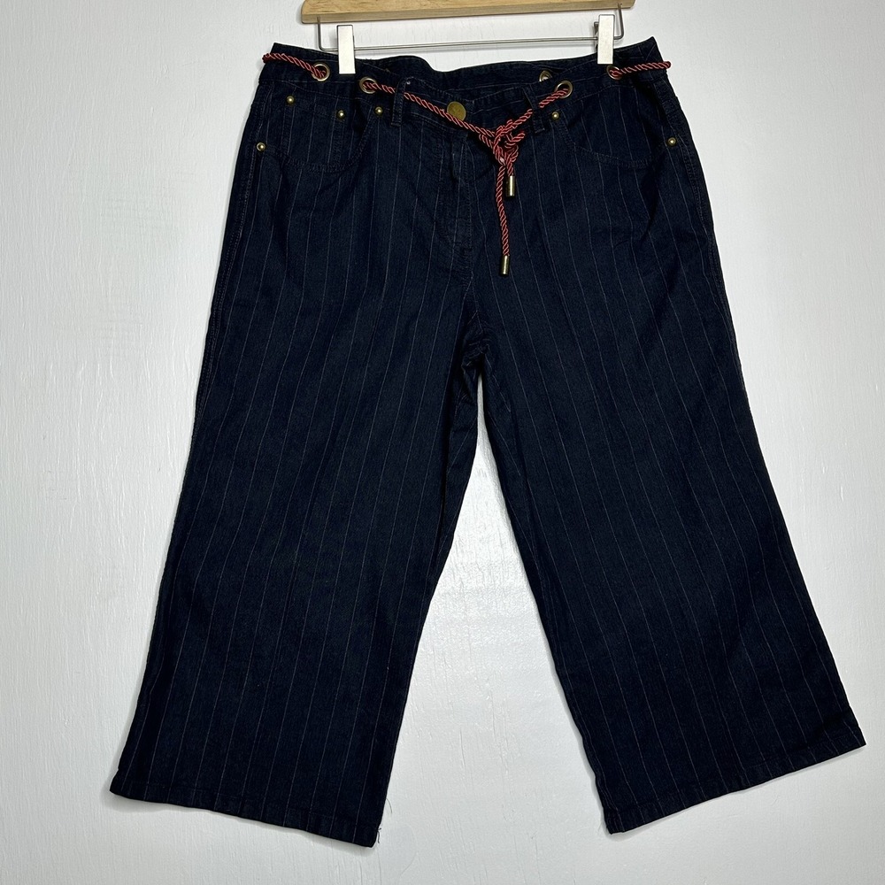 Larry Levine Womens Cropped Pants Size 12 Straight Leg Navy Belted Nautical